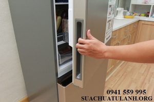 bảo dưỡng tủ lạnh sharp tại long biên